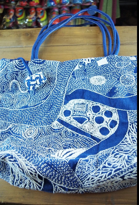 圧倒的高評価 Chipstar様専用タイチェンマイ手刺繍〆藍染め手織り綿