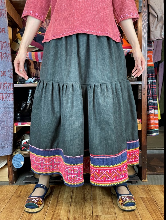 モン族刺繍古布着物リメイクスカート